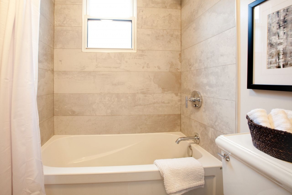 The Pros And Cons Of Showers Vs Tubs, Tiled Bathtubs And Showers